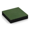 Fallschutzplatten von WARCO im Farbdesign Grasgrün mit den Abmessungen 50 x 50 x 11 cm. Produktfoto von Artikel 6211 in der Aufsicht von schräg vorne.