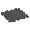 Fitness Bodenschutzmatte von WARCO im Farbdesign Schiefergrau mit den Abmessungen 50 x 50 x 2 cm | 0,25 m². Produktfoto von Artikel 6986 in der Aufsicht von schräg vorne.