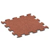 Messeboden Klickfliese von WARCO im Farbdesign Feuersglut mit den Abmessungen 98 x 98 × 1,8 cm. Produktfoto von Artikel 6926 in der Aufsicht von schräg vorne.