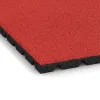 La vue détaillée sur les bords du produit WARCO 5474, Dalle amortissante 3 cm - EN 1177 ≤ 100 cm, au format 500 x 500 x 30 mm, en couleur Rouge corail.