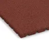 Detailaufnahme der Randausprägung von WARCO-Produkt 0575, Fallschutzplatte, Format 500 x 500 x 30 mm, Farbe Ziegelrot.