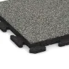 Detailaufnahme der Randausprägung von WARCO-Produkt 1298, Gehwegplatte Classic, Format 500 x 500 x 40 mm, Farbe Grauer Granit.