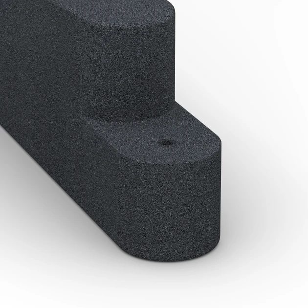 La vue détaillée sur les bords du produit WARCO 6642, Bordure en caoutchouc, au format 100 x 15 x 30 cm, en couleur Gris ardoise.