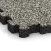 La vue détaillée sur les bords du produit WARCO 6106, Dalle plage de piscine sans joints, au format 306 x 306 x 30 mm, en couleur Granit clair.