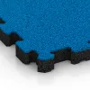 La vue détaillée sur les bords du produit WARCO 5237, Dalle plage de piscine sans joints, au format 306 x 306 x 30 mm, en couleur Bleu ciel.
