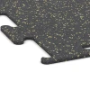 Detailaufnahme der Randausprägung von WARCO-Produkt 3752, Fitness Performance Elite Trainingsboden, Format 100 x 100 x 1 cm | 1,00 m², Farbe Leicht Gelb Gesprenkelt.