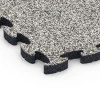 Detailaufnahme der Randausprägung von WARCO-Produkt 6932, Fallschutz Puzzlematte, Format 44,6 x 44,6 × 2,8 cm, Farbe Grauer Granit.