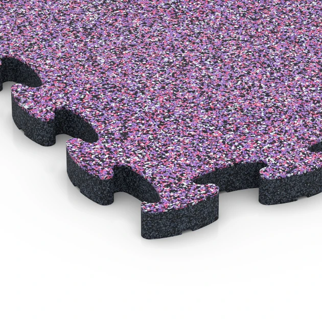 Detailaufnahme der Randausprägung von WARCO-Produkt 6846, Fitness Active Floor System, Format 44,6 x 44,6 × 2,8 cm, Farbe Lavendel.
