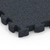 La vue détaillée sur les bords du produit WARCO 6959, Fitness Premium sol sportif, au format 28,9 x 28,9 x 2,8 cm, en couleur Anthracite.