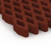 Detailaufnahme der Randausprägung von WARCO-Produkt 7013, Fallschutz-Rasengittermatte, Format 100 × 100 × 8 cm, Farbe Ziegelrot.