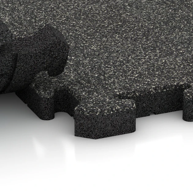 Le gros plan sur le système de connexion des revêtements de sol WARCO 5899 - Dalle événementielle pour extérieur en couleur Granit gris foncé. Les dimensions 50 x 50 x 4 cm | 0,25 m².