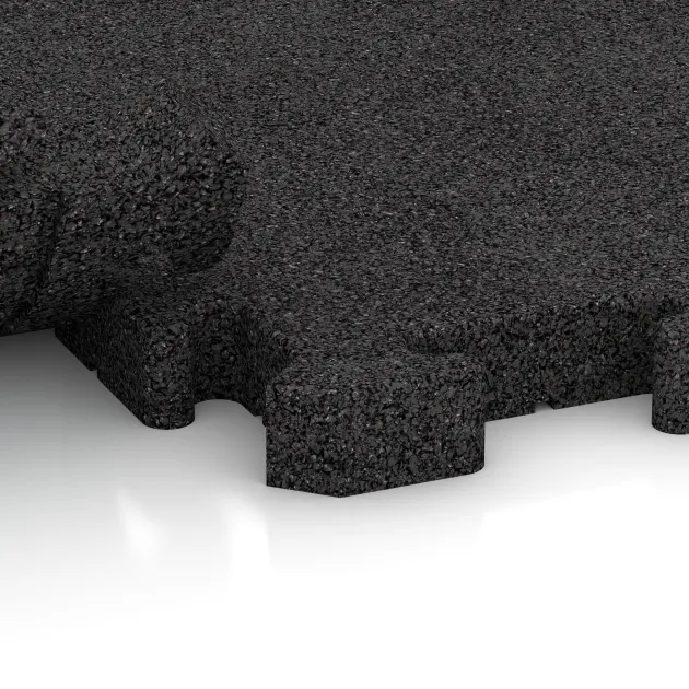 Le gros plan sur le système de connexion des revêtements de sol WARCO 3653 - Dalle paddock en couleur Anthracite. Les dimensions 500 x 500 x 40 mm.