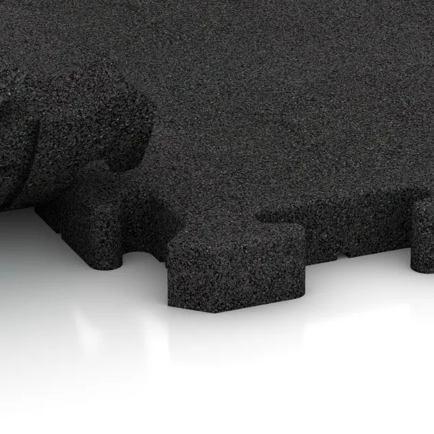 Le gros plan sur le système de connexion des revêtements de sol WARCO 4597 - Dalle événementielle pour extérieur en couleur Anthracite. Les dimensions 500 x 500 x 40 mm.