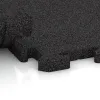 Le gros plan sur le système de connexion des revêtements de sol WARCO 3330 - Tapis de Protection Fitness HD en couleur Anthracite. Les dimensions 1000 x 1000 x 30 mm.