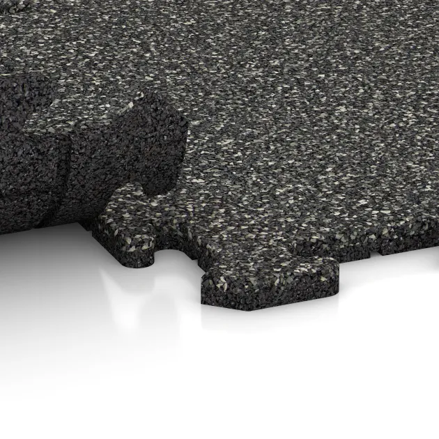 Großaufnahme vom Verbindungssystem von WARCO-Boden 0124 - Poolumrandung im Farbdesign Dunkelgrauer Granit. Abmessungen 500 x 500 x 18 mm.