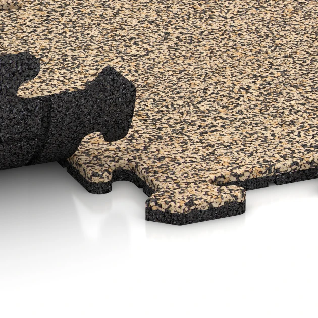 Le gros plan sur le système de connexion des revêtements de sol WARCO 0040 - Dalle clipsable de terrasse en couleur Travertin. Les dimensions 50 x 50 x 1,8 cm | 0,25 m².