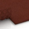 Le gros plan sur le système de connexion des revêtements de sol WARCO 6645 -  en couleur Rouge brique. Les dimensions 100 x 50 x 3 cm.