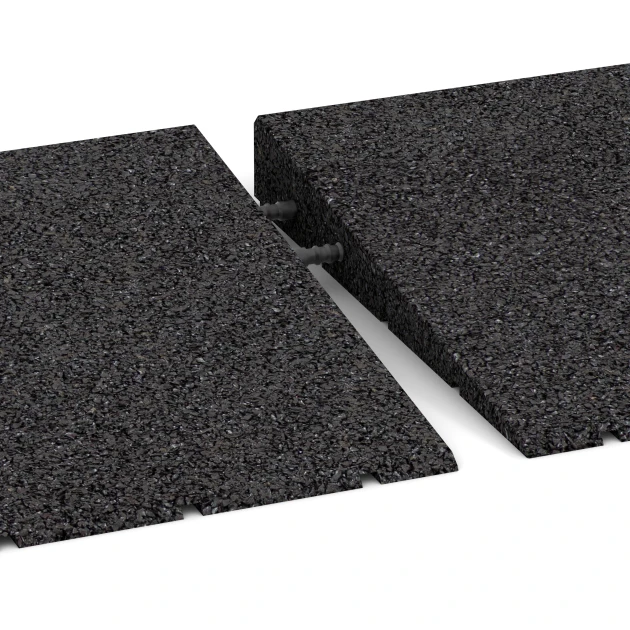 Großaufnahme vom Verbindungssystem von WARCO-Boden 2468 - Übergangsrampe 75 cm im Farbdesign Anthrazit. Abmessungen 75 x 30 cm | 8 < 45 mm.