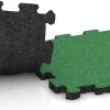 Großaufnahme vom Verbindungssystem von WARCO-Boden 5992 - Poolfliese Fugenlos im Farbdesign Maigrün. Abmessungen 306 x 306 x 20 mm.