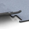 Großaufnahme vom Verbindungssystem von WARCO-Boden 6148 - Fitness Performance Elite Trainingsboden im Farbdesign Nebelgrau. Abmessungen 100 x 100 x 1,5 cm | 1,00 m².