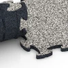 Großaufnahme vom Verbindungssystem von WARCO-Boden 6761 - Poolumrandung im Farbdesign Grauer Granit. Abmessungen 44,6 x 44,6 x 1,8 cm.
