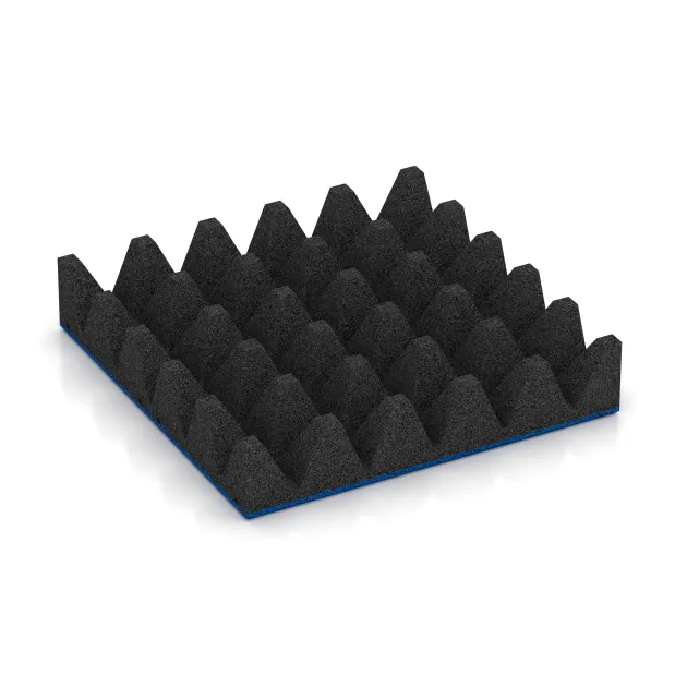 La vue du dessous ou de la face inférieure, c’est-à-dire la face inférieure de la pièce moulée WARCO 0733 - Dalle amortissante au format 500 x 500 x 100 mm.