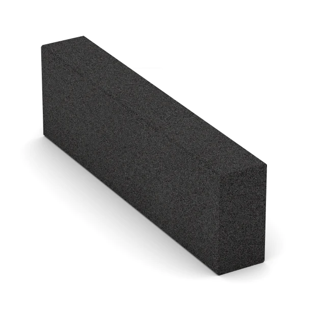 La vue du dessous ou de la face inférieure, c’est-à-dire la face inférieure de la pièce moulée WARCO 7028 - Bloc de marche en caoutchouc au format 100 x 30 x 15 cm.