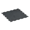 La vue du dessous ou de la face inférieure, c’est-à-dire la face inférieure de la pièce moulée WARCO 6451 - Sol de Fitness Compact au format 100 × 100 × 0,8 cm.