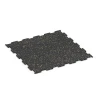 Aufsicht auf die Unterseite, also die Bodenseite von WARCO-Formteil 6460 - Fitnessboden Kompakt im Format 50 × 50 × 0,8 cm.
