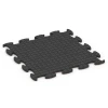 La vue du dessous ou de la face inférieure, c’est-à-dire la face inférieure de la pièce moulée WARCO 6854 - Fitness Active dalle au format 98 x 98 x 2,8 cm.