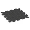 Aufsicht auf die Unterseite, also die Bodenseite von WARCO-Formteil 6886 - Fitness Max Floor System im Format 98 x 98 x 2,8 cm.