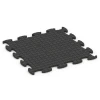 La vue du dessous ou de la face inférieure, c’est-à-dire la face inférieure de la pièce moulée WARCO 6889 - Dalle Fitness Max au format 98 x 98 x 2,8 cm.