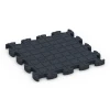 La vue du dessous ou de la face inférieure, c’est-à-dire la face inférieure de la pièce moulée WARCO 6961 - Fitness Premium sol sportif au format 45,9 x 45,9 x 2,8 cm.